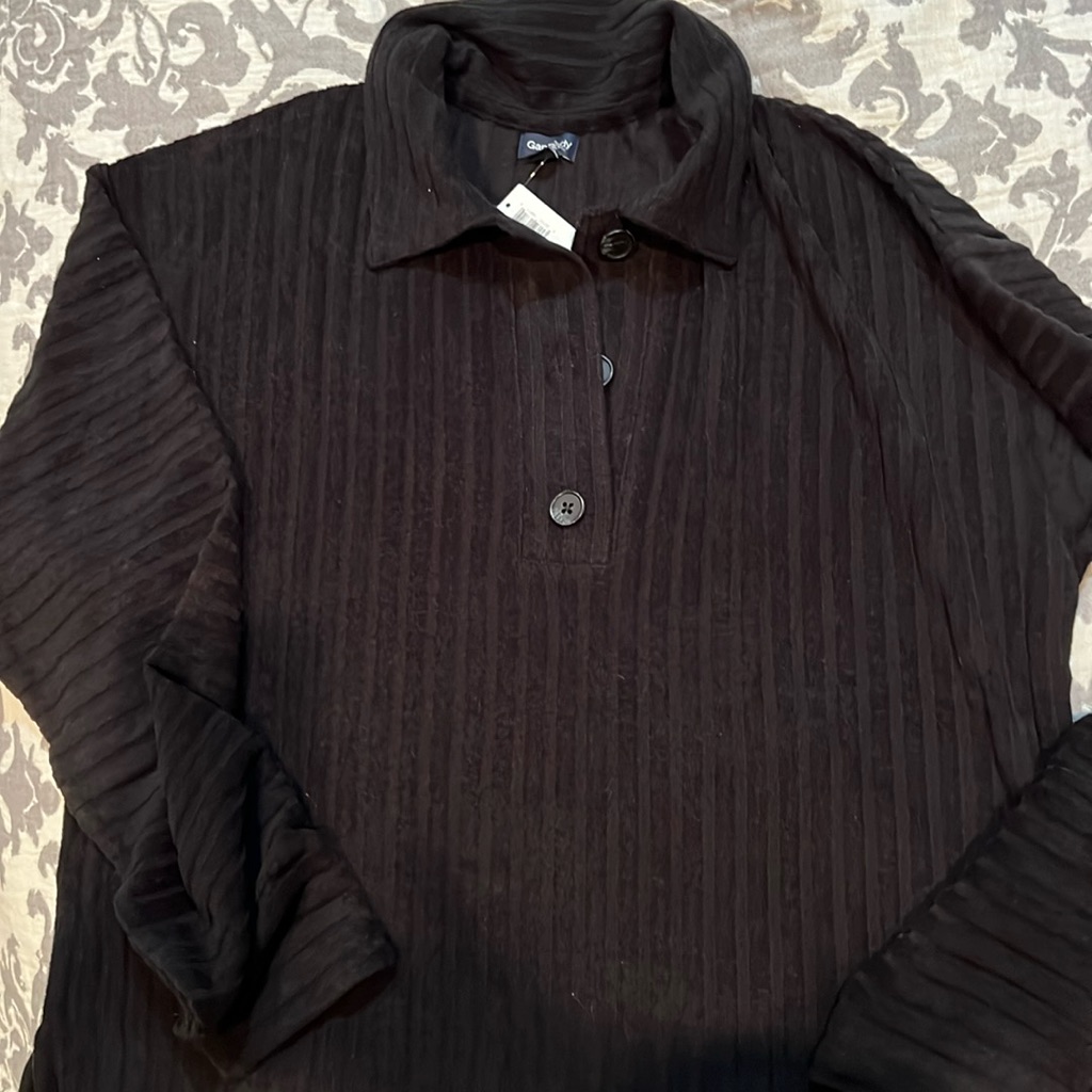 Three Button Top.